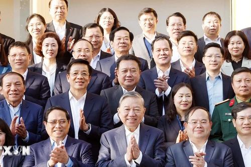 Tổng Bí thư và Thủ tướng làm việc với Tỉnh ủy Quảng Ninh