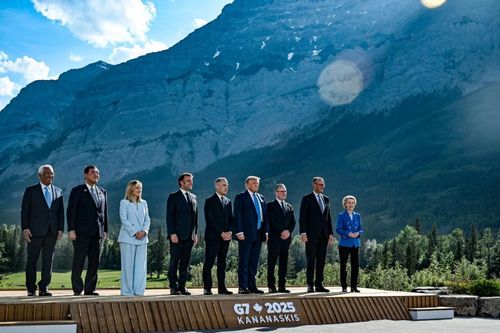 Các nước G7 gánh núi nợ kỷ lục, đe dọa tăng trưởng toàn cầu