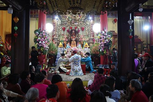 Phát huy giá trị tín ngưỡng thờ Mẫu gắn với phát triển du lịch
