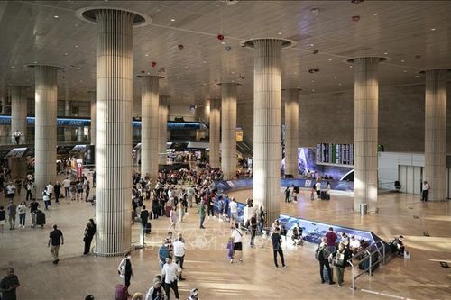 Các hãng hàng không Israel nới lỏng điều kiện hủy vé giữa căng thẳng với Iran
