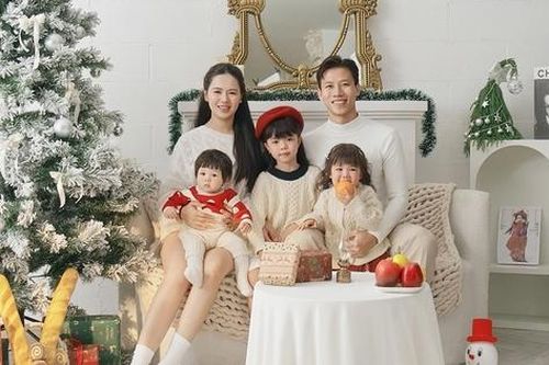 10 năm bên nhau của đội trưởng tuyển Việt Nam Quế Ngọc Hải và cựu hoa khôi Đại học Vinh