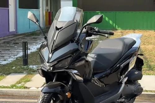 Xe tay ga 350cc, trang bị ngang Honda SH, giá gần 98 triệu đồng
