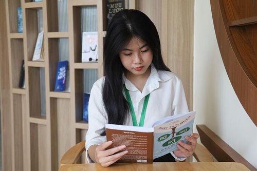 Học sinh trường nghề vượt khó
