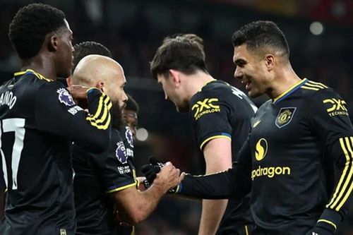 Arsenal và Man City đồng loạt sa sút: Man Utd nhen nhóm hy vọng lội ngược dòng lịch sử
