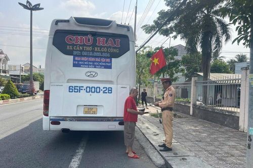 Chấn chỉnh tình trạng xe khách vi phạm trật tự an toàn giao thông đường bộ