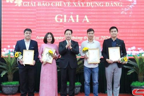 Gặp mặt các cơ quan báo chí, văn nghệ sĩ, trí thức, nhà khoa học tiêu biểu