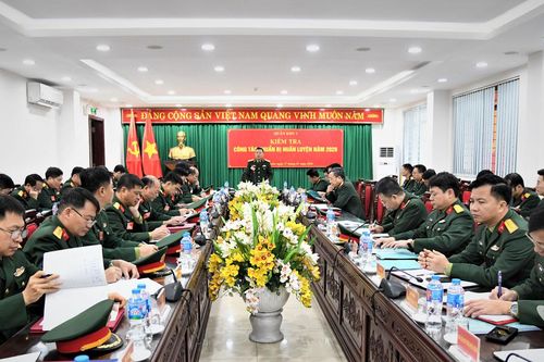 Kiểm tra công tác chuẩn bị huấn luyện năm 2026
