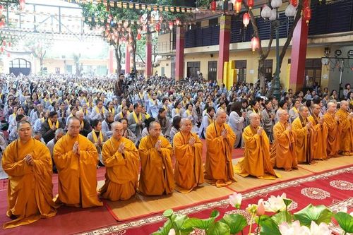 Hà Nội: Lễ kỷ niệm ngày Đức Phật thành đạo và 28 năm hình thành Đạo tràng Pháp Hoa miền Bắc tại chùa Bằng
