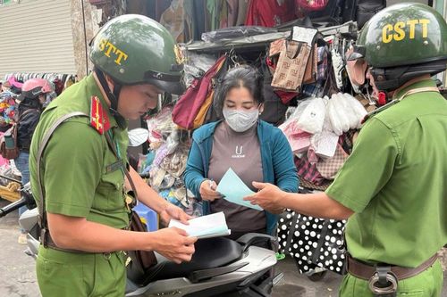 TP. Hồ Chí Minh: Ra quân xử lý lấn chiếm lòng, lề đường, lập lại trật tự đô thị
