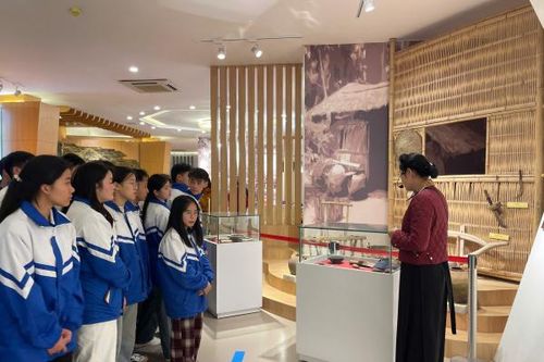 Những người 'kể chuyện lịch sử' nơi cội nguồn cách mạng Pác Bó