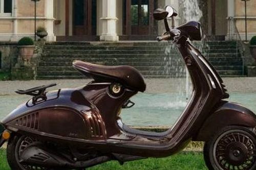 Vespa 946 Horse phiên bản đặc biệt dành riêng cho năm Ngựa