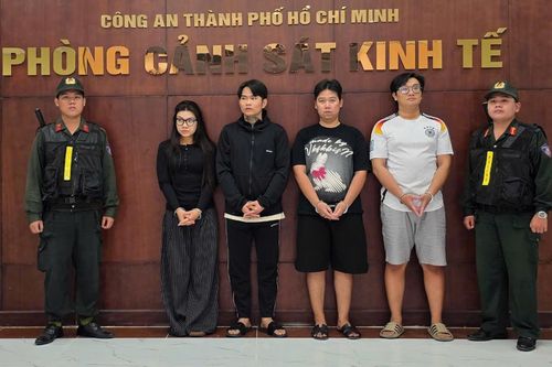 Triệt phá đường dây buôn bán khí cười ở TP.HCM