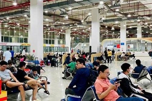 TP Hồ Chí Minh: Vé xe, vé tàu 'cháy' dịp cao điểm Tết, các đơn vị ra sức tăng cường