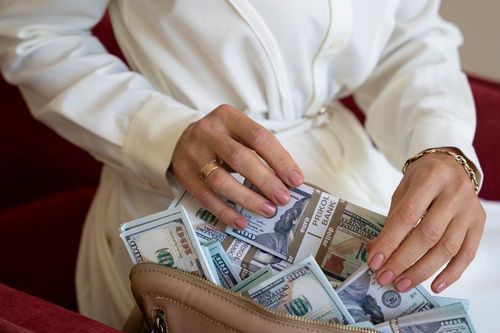 Sinh ra đã có số sung túc: Những cung hoàng đạo giàu nhờ trí tuệ và nhân duyên