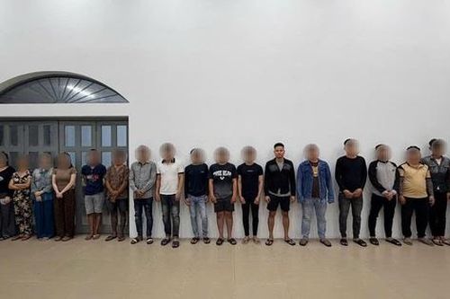 Mâu thuẫn khi ăn uống, hai nhóm thanh niên hỗn chiến gây thương tích nặng