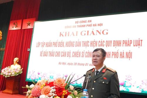 Khai giảng lớp tập huấn pháp luật về đấu thầu cho cán bộ, chiến sĩ Công an Hà Nội