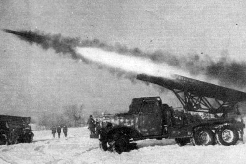 BM-13 Katyusha, vũ khí gieo sấm sét của Liên Xô trong Thế chiến thứ II