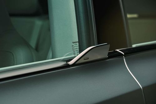 Lý do Volvo gắn 'vây cá' cho xe điện EX60