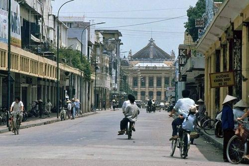 Không nhận ra Hà Nội, Nha Trang hơn 30 năm trước
