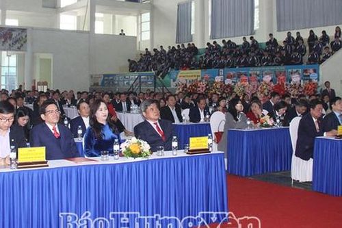Sắp xếp, sáp nhập trường Cao đẳng, tăng cường thiết lập quan hệ trường học - doanh nghiệp