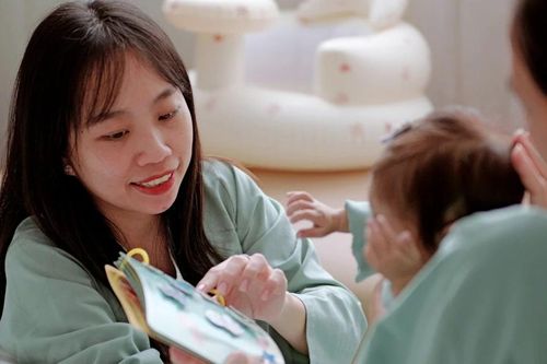 Mẹ hiến một phần lá gan cho con gái gần 1 tuổi, cân nặng chỉ 5,3kg