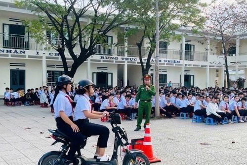 Tuyên truyền, phổ biến pháp luật cho hơn 5.000 giáo viên, học sinh