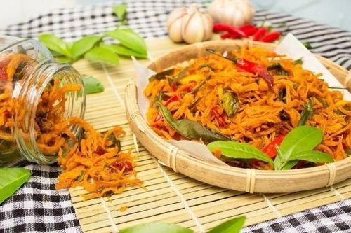 Cách làm khô gà lá chanh tại nhà đơn giản, chuẩn vị