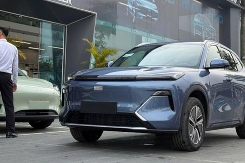 Xe hybrid Geely EX5 EM-i xuất hiện tại Việt Nam