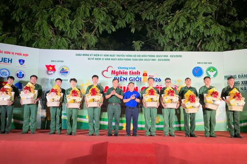 TP Hồ Chí Minh: Mang không khí Xuân đến với quân, dân vùng biên giới biển
