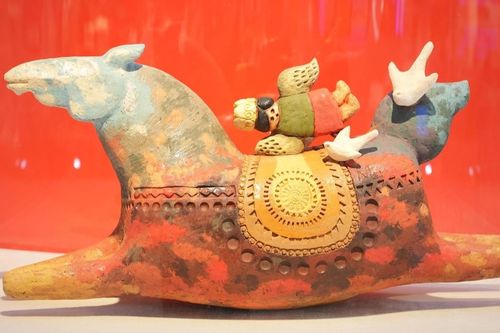 'Mã đáo thảnh thơi': Khi nghệ thuật đô thị 'mời' công chúng sống chậm lại