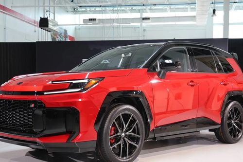 SUV bán chạy nhất của Toyota rục rịch tới Đông Nam Á, liệu có về Việt Nam?
