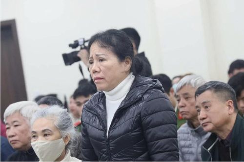 Nhận 10 tỷ đồng từ doanh nghiệp, cựu giám đốc khai 'giữ hộ bệnh viện'