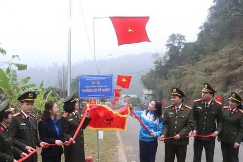 'Theo dấu chân Người' trên quê hương cách mạng Cao Bằng
