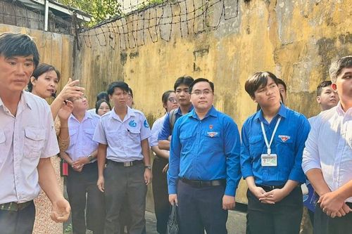 Hành trình về địa chỉ đỏ của tuổi trẻ Vĩnh Long