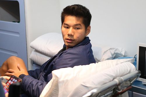 Hiểu Minh phẫu thuật thành công, nghỉ 9 tháng