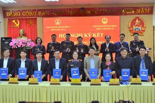 VKSND khu vực 8 – Hải Phòng ký Quy chế phối hợp với UBND 12 xã, phường