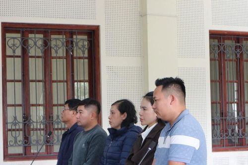 Nghệ An: 'Vẽ đường' lừa người sang Mỹ, nhiều bị cáo vào tù