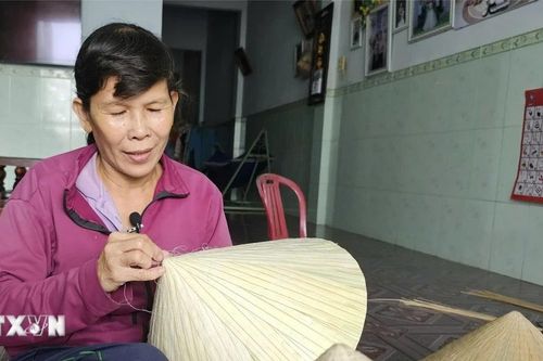 Điểm nhấn du lịch văn hóa từ nghề nón lá truyền thống ở Gia Lai