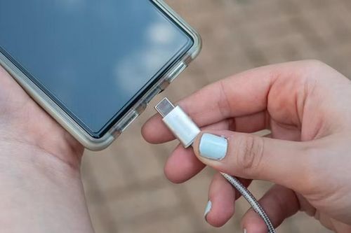 Một chi tiết bị bỏ quên có thể làm điện thoại mất khả năng sạc nhanh