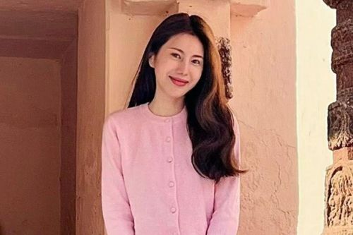 Thủy Tiên tung ảnh hiếm ở Ấn Độ
