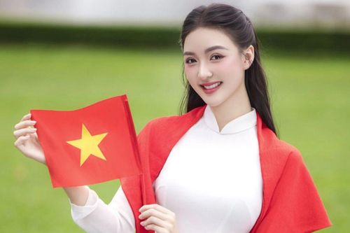 Á hậu Cẩm Ly - người được 'đẩy thuyền' với Đình Bắc đang theo học tại ngôi trường đặc biệt ra sao?