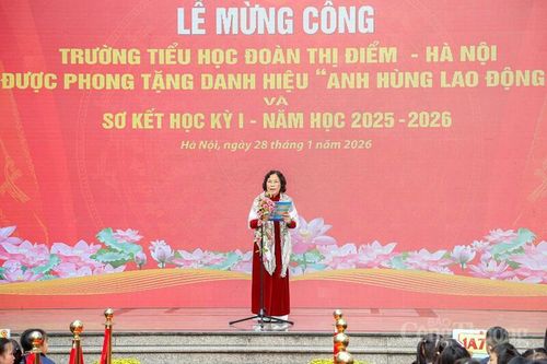 Trường Tiểu học Đoàn Thị Điểm được nhận danh hiệu Anh hùng lao động