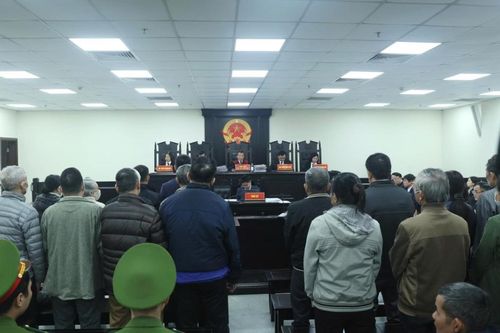 Xét xử sơ thẩm vụ đưa, nhận hối lộ hơn 71 tỷ để 'tuồn' thuốc vào bệnh viện