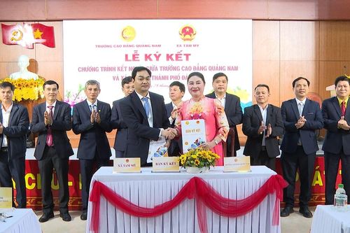 Trường Cao đẳng Quảng Nam kết nghĩa với xã Tam Mỹ