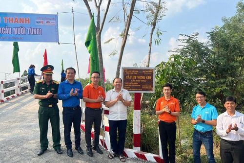 Đồng Tháp: Khởi công, khánh thành 7 cây cầu Hy Vọng chào mừng thành công Đại hội XIV của Đảng