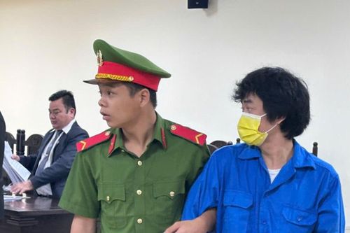 Hoãn phiên tòa xét xử Phan Quốc Việt và các đồng phạm trong vụ Việt Á tại Đắk Lắk
