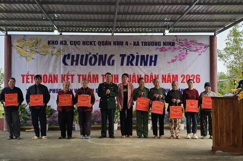Ấm áp chương trình 'Tết đoàn kết, thắm tình quân dân'
