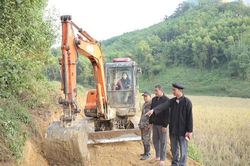 Hai bí thư chi bộ xuất sắc được Ban Thường vụ Tỉnh ủy đề nghị Trung ương tuyên dương
