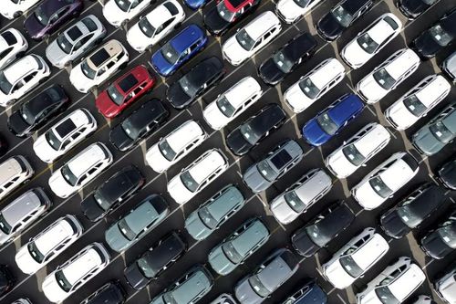 Doanh số xe điện lần đầu tiên vượt xe xăng tại thị trường châu Âu