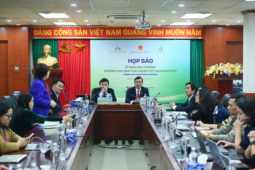 Hiện thực hóa cam kết chống ô nhiễm nhựa từ 'vườn ươm' học đường